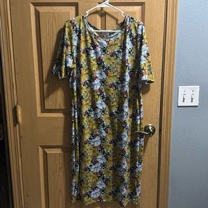 EUC CONDITION LULAROE JULIA
